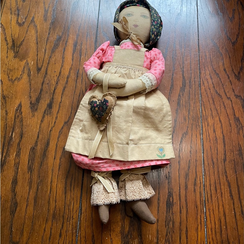primitive handmade folk art cloth doll Painted Face - Picture 2 of 9